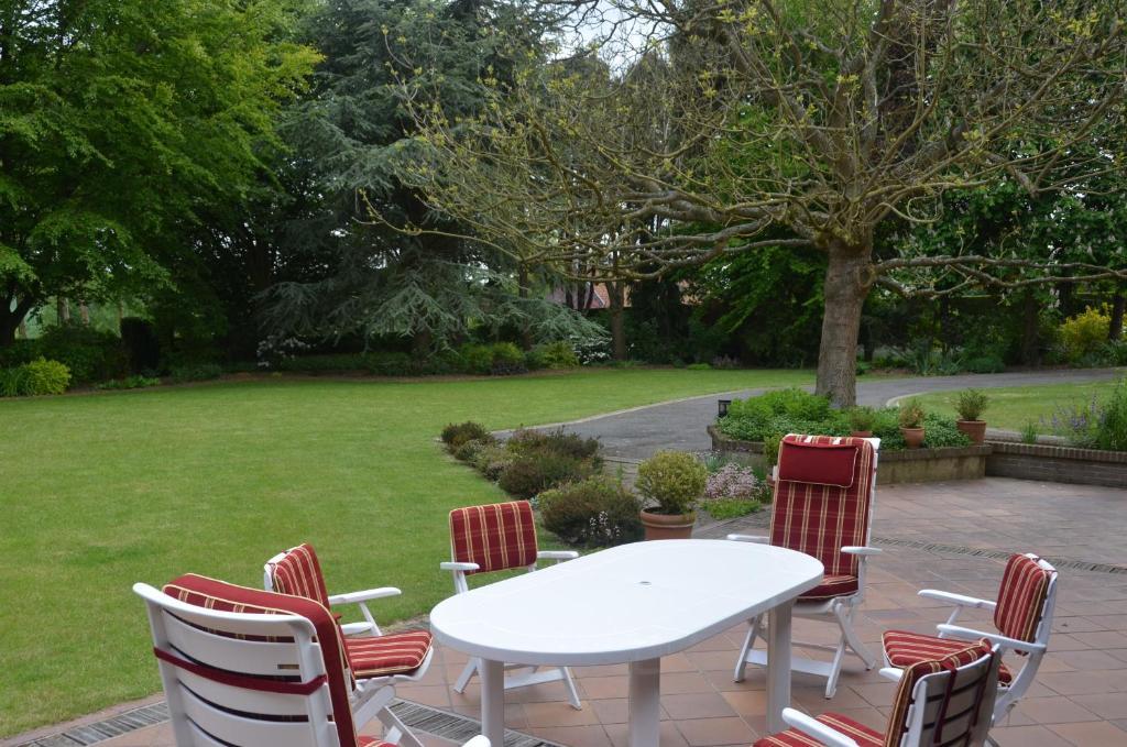 La Coulonniere Bed & Breakfast Wismes Exterior photo