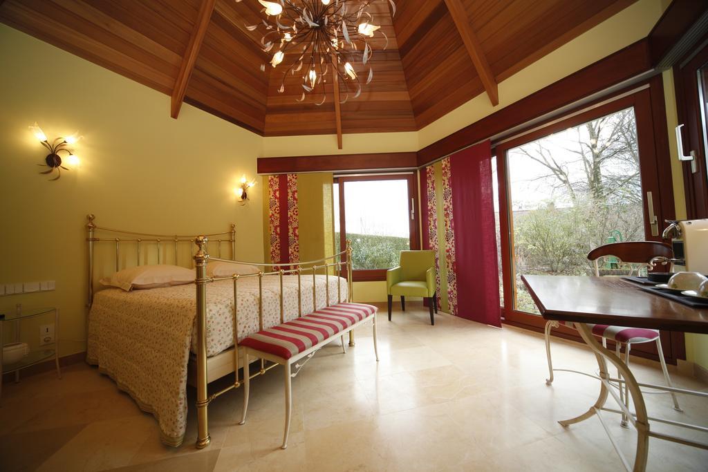 La Coulonniere Bed & Breakfast Wismes Exterior photo